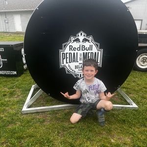 Meet your Posher, Simon